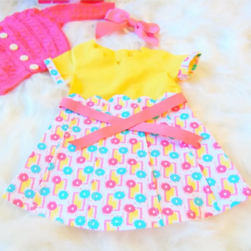 NEW American Girl Doll Clothes KIT PHOTOGRAPHER OUTFIT Flower Dress Sweater Bow!